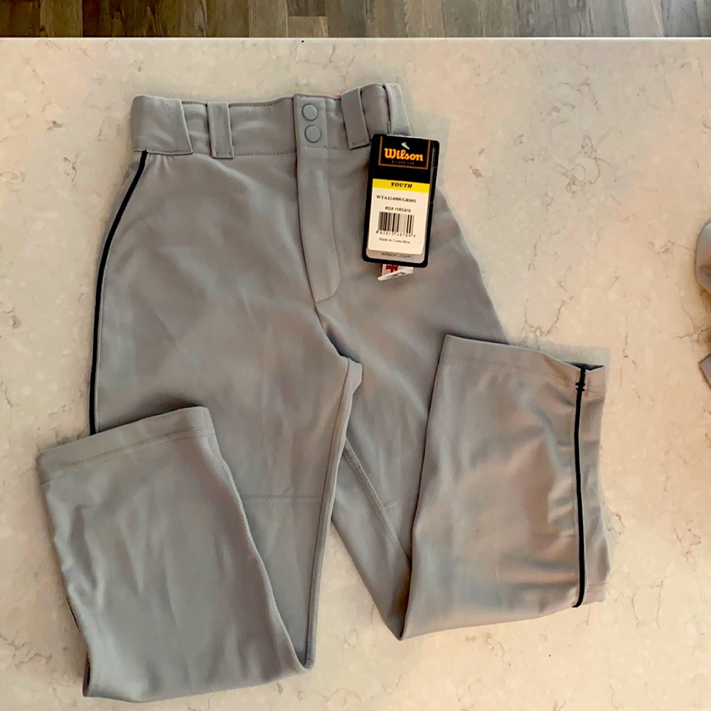 New with tags Wilson Youth Small baseball pants